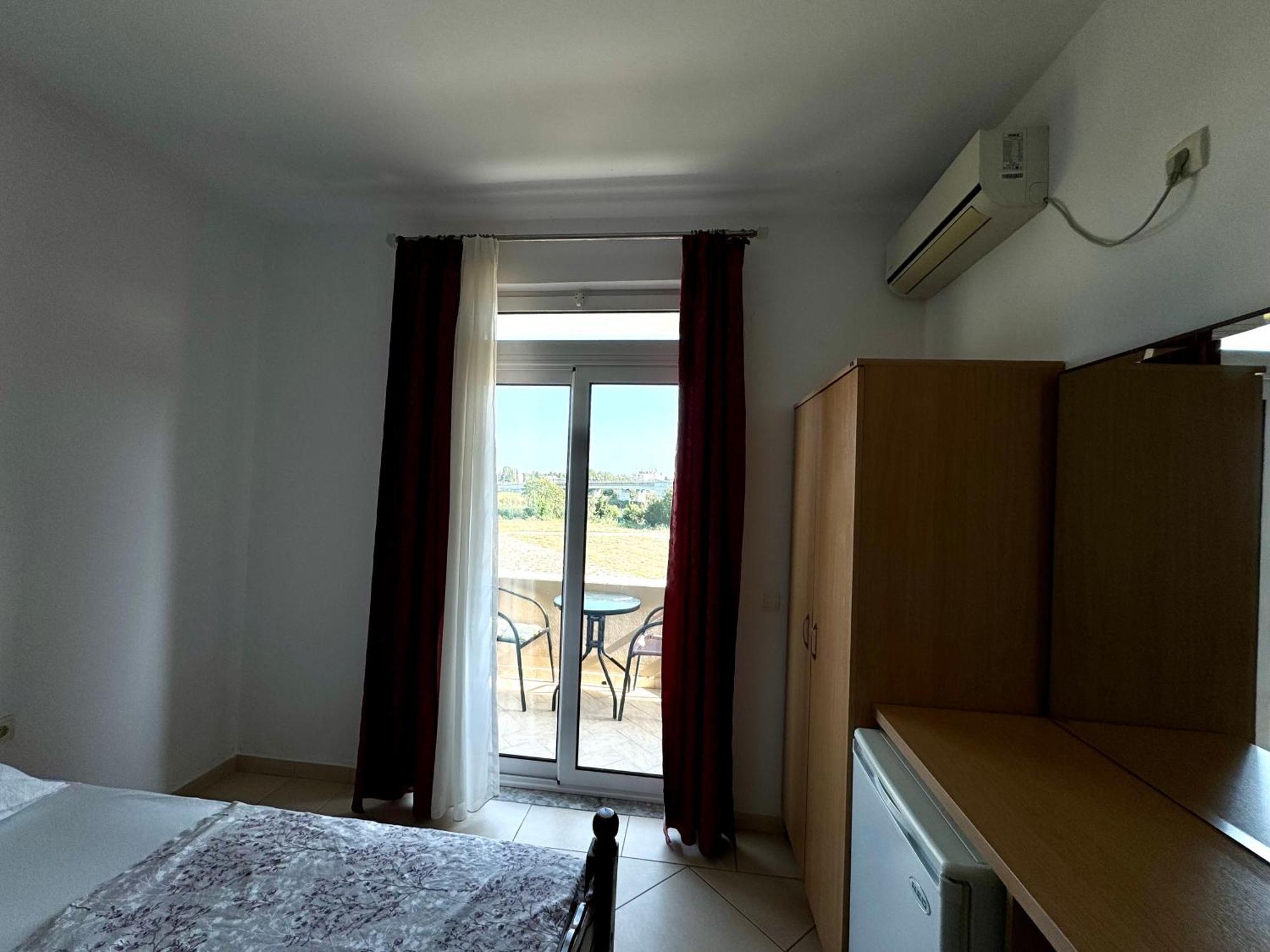 Apartments Cobi Ulcinj Rom bilde