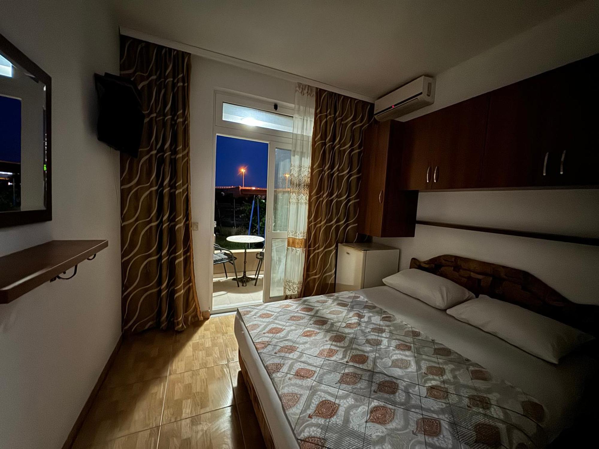 Apartments Cobi Ulcinj Eksteriør bilde