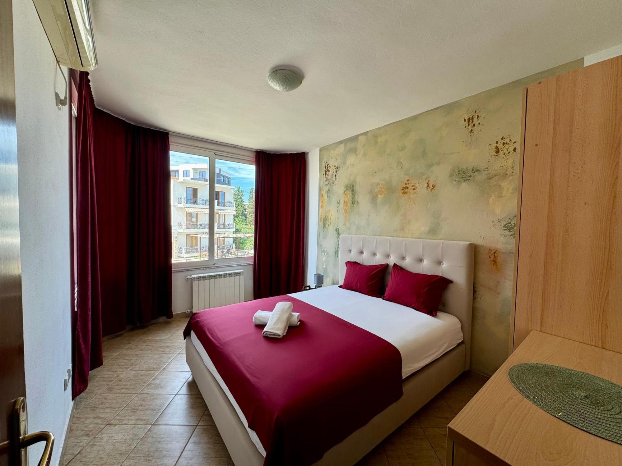Apartments Cobi Ulcinj Eksteriør bilde