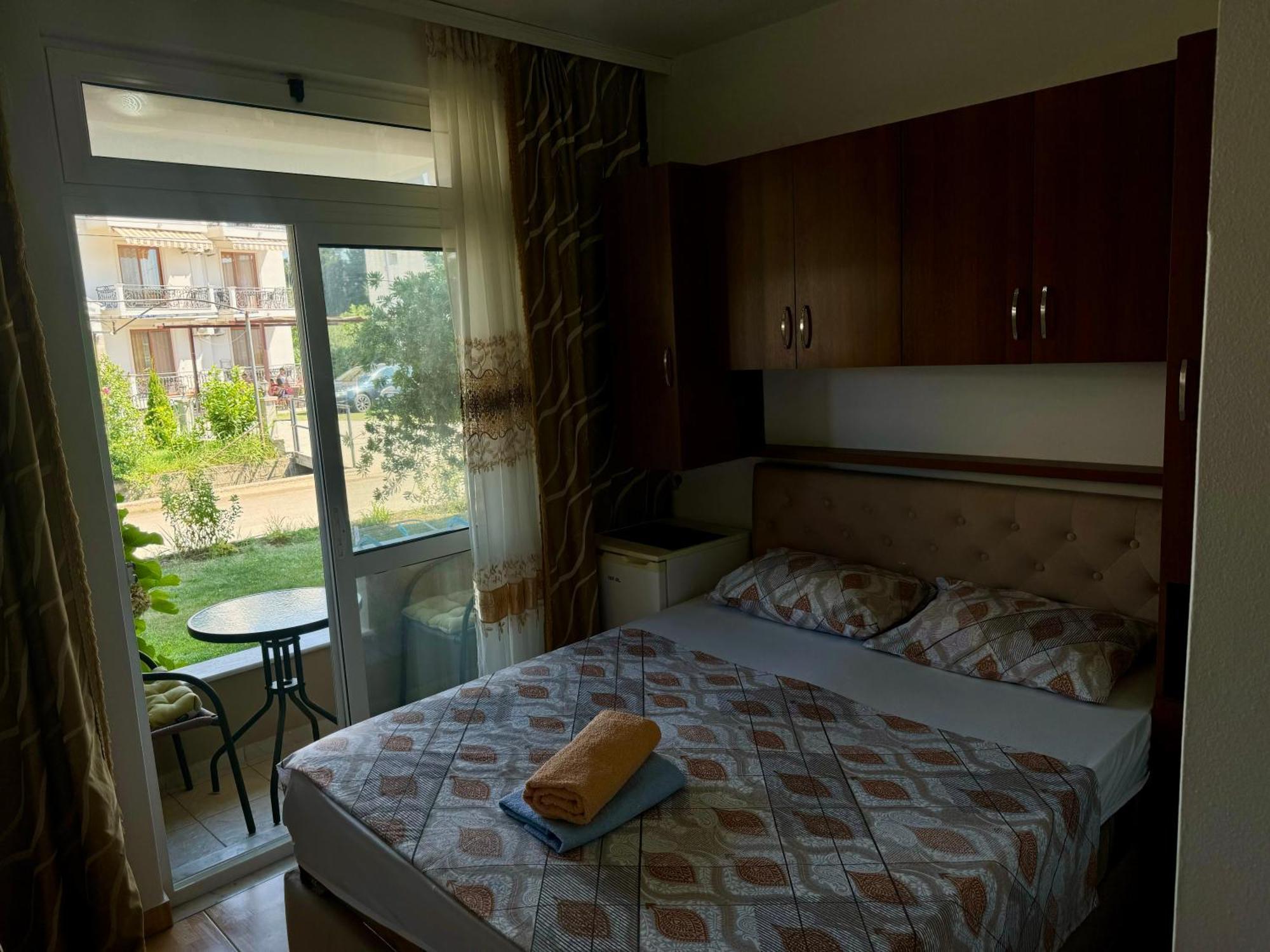 Apartments Cobi Ulcinj Rom bilde